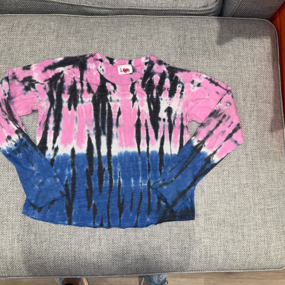 Tie Dye Soft LS tee from Denny’s, hardly worn, size 10